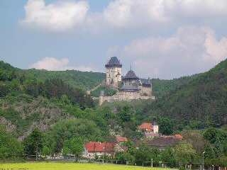 Vue du château Karlstejn (cliquez pour agrandir)